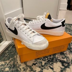 Nike Blazer Low ’77 👟